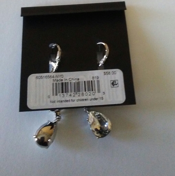 Givenchy Earrings - Picture 2 of 6